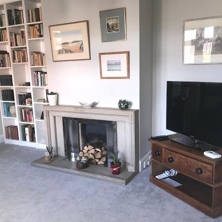 Quiet Residential Road, Short Walk To Hospital Apartamento Derby Exterior foto