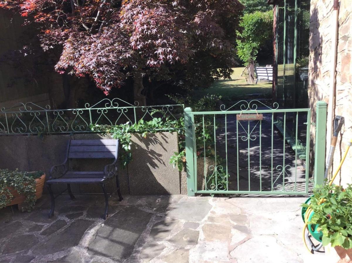 Quiet Residential Road, Short Walk To Hospital Apartamento Derby Exterior foto
