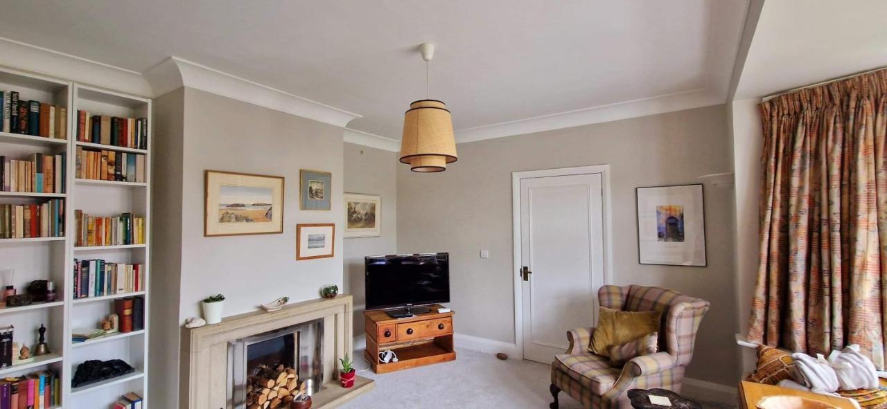 Quiet Residential Road, Short Walk To Hospital Apartamento Derby Exterior foto