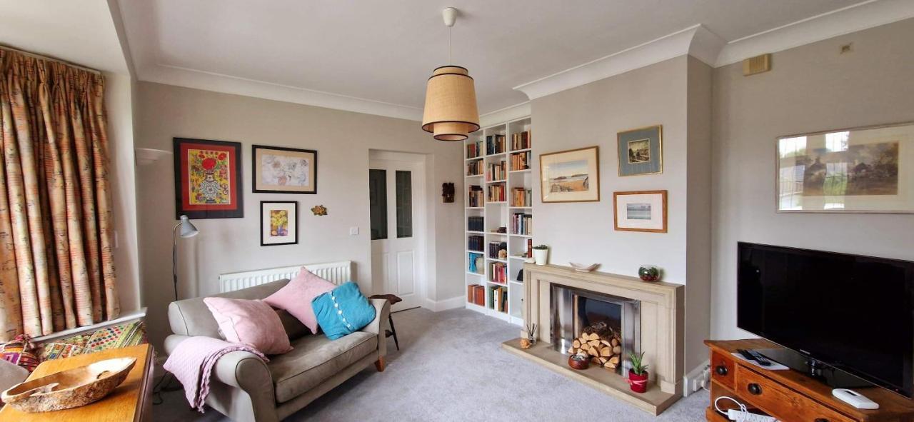 Quiet Residential Road, Short Walk To Hospital Apartamento Derby Exterior foto