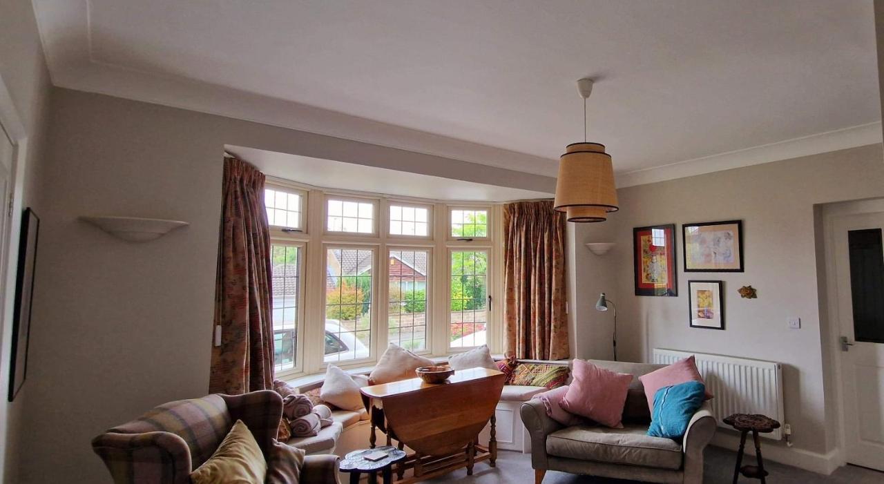 Quiet Residential Road, Short Walk To Hospital Apartamento Derby Exterior foto